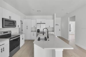 30 FISHER TRAIL, OCKLAWAHA, FL 32179 Sold 05/29/25