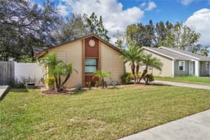 138 LAKE DRIVE, ORLANDO, FL 32835 Sold 03/10/25