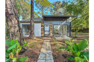 3135 MAIDEN LANE, SARASOTA, FL 34231 Sold 01/28/25