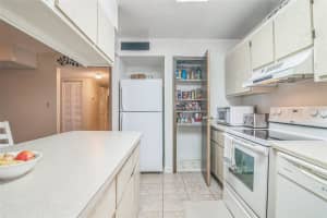 2811 ARCHER ROAD, GAINESVILLE, FL 32608 Sold 01/23/25