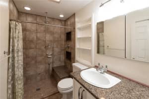 7129 OAKWIND DRIVE, ORLANDO, FL 32818 - MLS#MFRO6251236