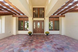 1215 GALLANT FOX WAY, CHULUOTA, FL 32766 Sold 12/17/24