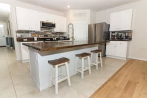 2921 CANARY LANE, TAVARES, FL 32778 Sold 11/19/24