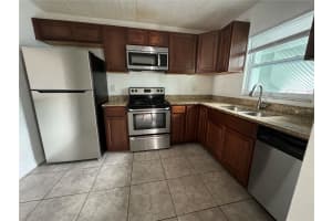2814 SOMERSET PARK DRIVE, TAMPA, FL 33613 Sold 03/17/25