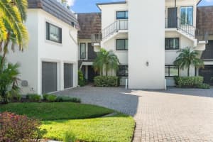 8984 Houston Pl #103 Orlando, FL 32819 - Off Market