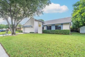 8550 46TH COURT, LAUDERHILL, FL 33351 Sold 05/02/25