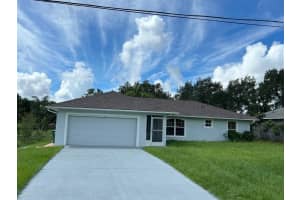 2421 Omaha Dr, DELTONA