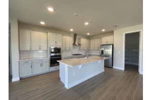 933 POINTE EMERSON BOULEVARD, APOPKA, FL 32703 Sold 12/05/24