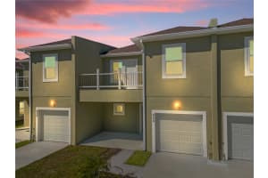 454 LAKE SHORE PARKWAY, DAVENPORT, FL 33896 - MLS#MFRO6252188