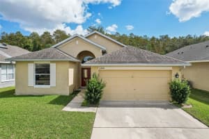 2490 CYPRESS TRACE CIRCLE, ORLANDO, FL 32825 Sold 11/15/24