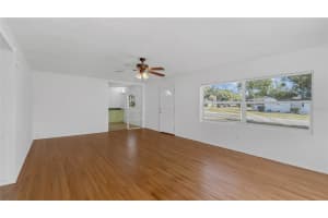 315 SPARKMAN AVENUE, ORANGE CITY, FL 32763 Sold 12/03/24