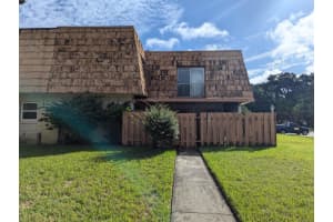 185 MOONSTONE COURT, PORT ORANGE, FL 32129 Sold 12/31/24