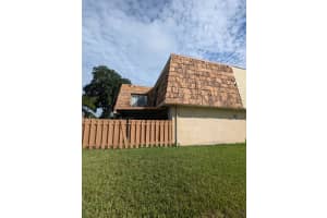 185 MOONSTONE COURT, PORT ORANGE, FL 32129 Sold 12/31/24