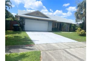 2774 SAFFRON, ORLANDO, FL 32837 Sold 01/27/25