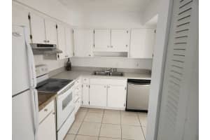 548 ORANGE DRIVE, ALTAMONTE SPRINGS, FL 32701 Sold 12/23/24