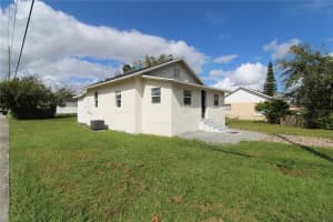 828 WILLIE MAYS PARKWAY, ORLANDO, FL 32811 - MLS#MFRO6252743