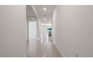 992 BEAR HAMMOCK DRIVE, UMATILLA, FL 32784 Sold 03/28/25