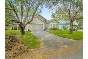 911 VASSAR DRIVE, EUSTIS, FL 32726 Sold 05/15/25