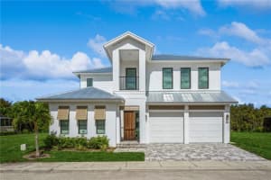140 Ocean Estates Dr, HUTCHINSON ISLAND