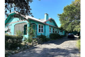 768 MANSFIELD ROAD, TAVARES, FL 32778 Sold 03/27/25