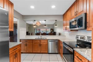 7669 SUNDIAL LANE, ORLANDO, FL 32819 Sold 11/21/24