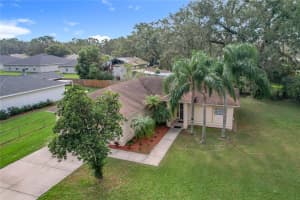 944 HICKS ROAD, LAKELAND, FL 33813 Sold 05/22/25