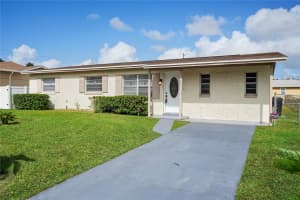 639 CORNELIA COURT, ORLANDO, FL 32811 Sold 02/14/25