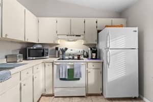 9941 BURL WAY, ORLANDO, FL 32817 Sold 02/26/25