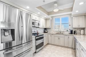 6475 SHORELINE DRIVE, SAINT PETERSBURG, FL 33708 Sold 12/08/24