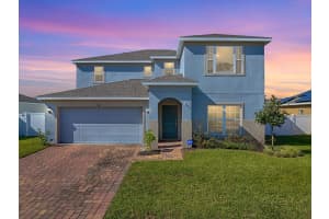 911 Avenal, DAVENPORT