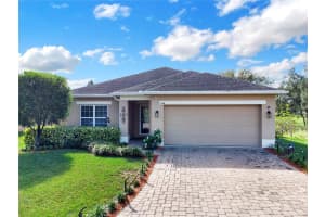 454 SALAMANCA ROAD, DAVENPORT, FL 33837 Sold 02/10/25