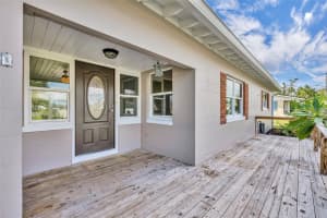 11 POINSETTIA DRIVE, DEBARY, FL 32713 Sold 12/23/24