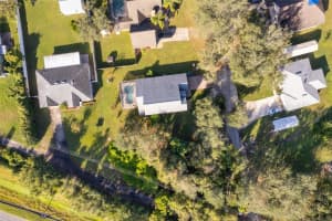 709 LAKE EMERALD AVENUE, ORANGE CITY, FL 32763 - MLS#MFRO6255108