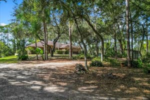 2699 CAROLYN STREET, DELTONA, FL 32738 Sold 01/14/25