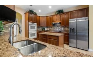 6971 KENMURE DRIVE, OVIEDO, FL 32765 Sold 12/06/24