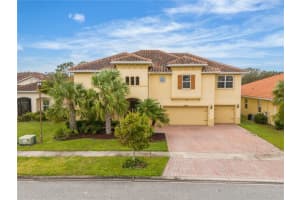 2760 RIALTO COURT, KISSIMMEE, FL 34746 Sold 08/08/25