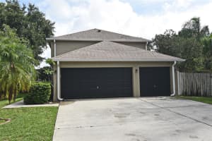 350 VELVETEEN PLACE, CHULUOTA, FL 32766 Sold 03/31/25