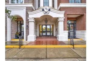 101 S NEW YORK AVE. #302, WINTER PARK, FL 32789 Sold 04/17/25