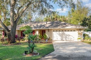 82 WHITCOMB AVENUE, UMATILLA, FL 32784 Sold 03/21/25