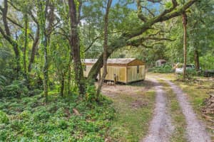 932 COUNTRY CLUB ROAD, SANFORD, FL 32773 - MLS#MFRO6256966