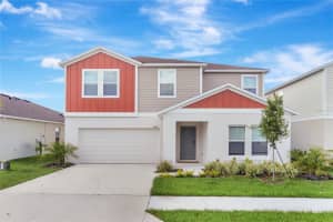 2405 OAKWOOD LANE, DAVENPORT, FL 33837 - MLS#MFRO6257072