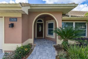 7626 POINTVIEW CIRCLE, ORLANDO, FL 32836 Sold 02/21/25