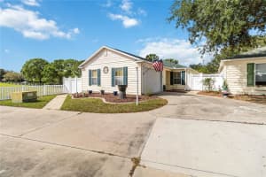 1402 AZTECA LOOP, THE VILLAGES, FL 32162 Sold 03/12/25