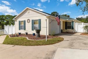 1402 AZTECA LOOP, THE VILLAGES, FL 32162 Sold 03/12/25