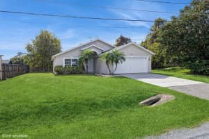 8518 RAINBOW AVENUE, ORLANDO, FL 32825 Sold 03/21/25