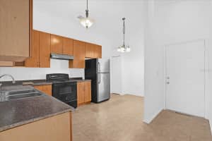 916 DERBYSHIRE DRIVE, KISSIMMEE, FL 34758 Sold 05/12/25