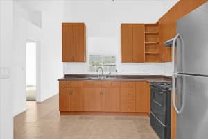 916 DERBYSHIRE DRIVE, KISSIMMEE, FL 34758 Sold 05/12/25