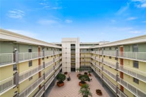 690 OSCEOLA AVENUE, WINTER PARK, FL 32789 Sold 02/28/25