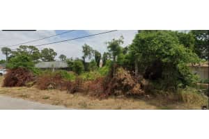 502 LOTUS AVENUE, SEBRING, FL 33872 - MLS#MFRO6257715