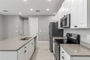 6886 WILSON HAMMOCK AVENUE, GROVELAND, FL 34736 Sold 06/27/25